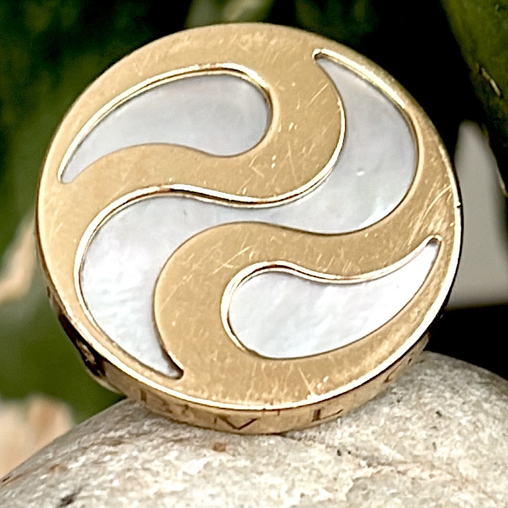 Bvlgari 18 Karat Gold, And Mother Of Pearl Hypnotic Ring